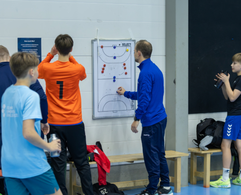 School Tour ja yläkoululeiritys