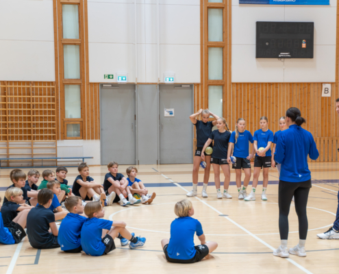 School Tour ja yläkoululeiritys