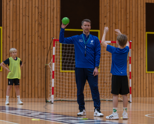 School Tour ja yläkoululeiritys